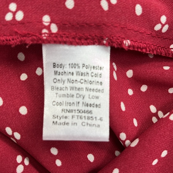 Fun 2 Fun Size M Cap Sleeve Blouse - Picture 6 of 6